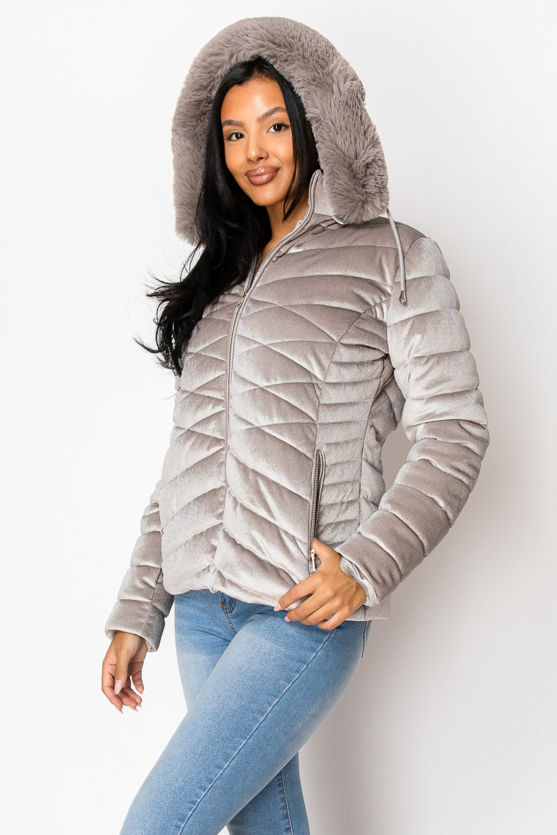 Women's Polyester with inside Sherpa (S-M-L-XL-2XL / 4-7-7-3-3) 24 pcs