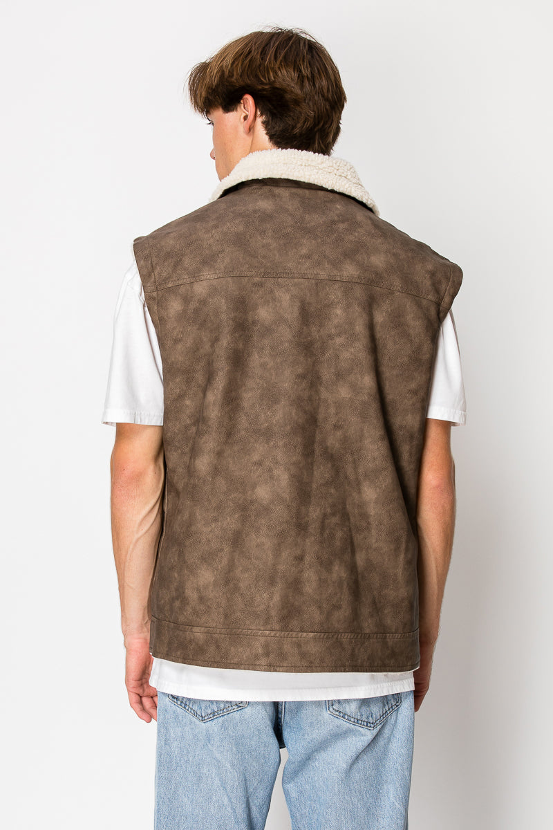 Men's PU Vest With Sherpa Inside (S-M-L-XL-2XL / 2-4-3-2-1) 12 PCS